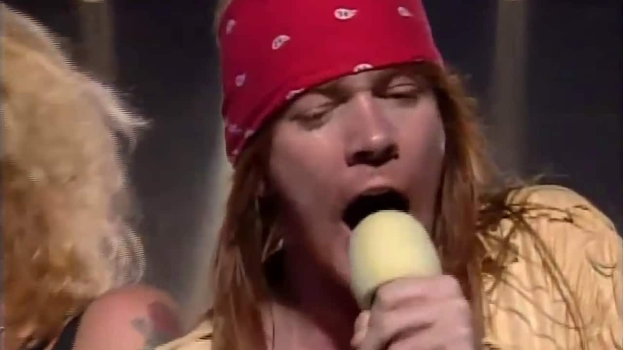 Guns N' Roses - Knockin' On Heaven's Door