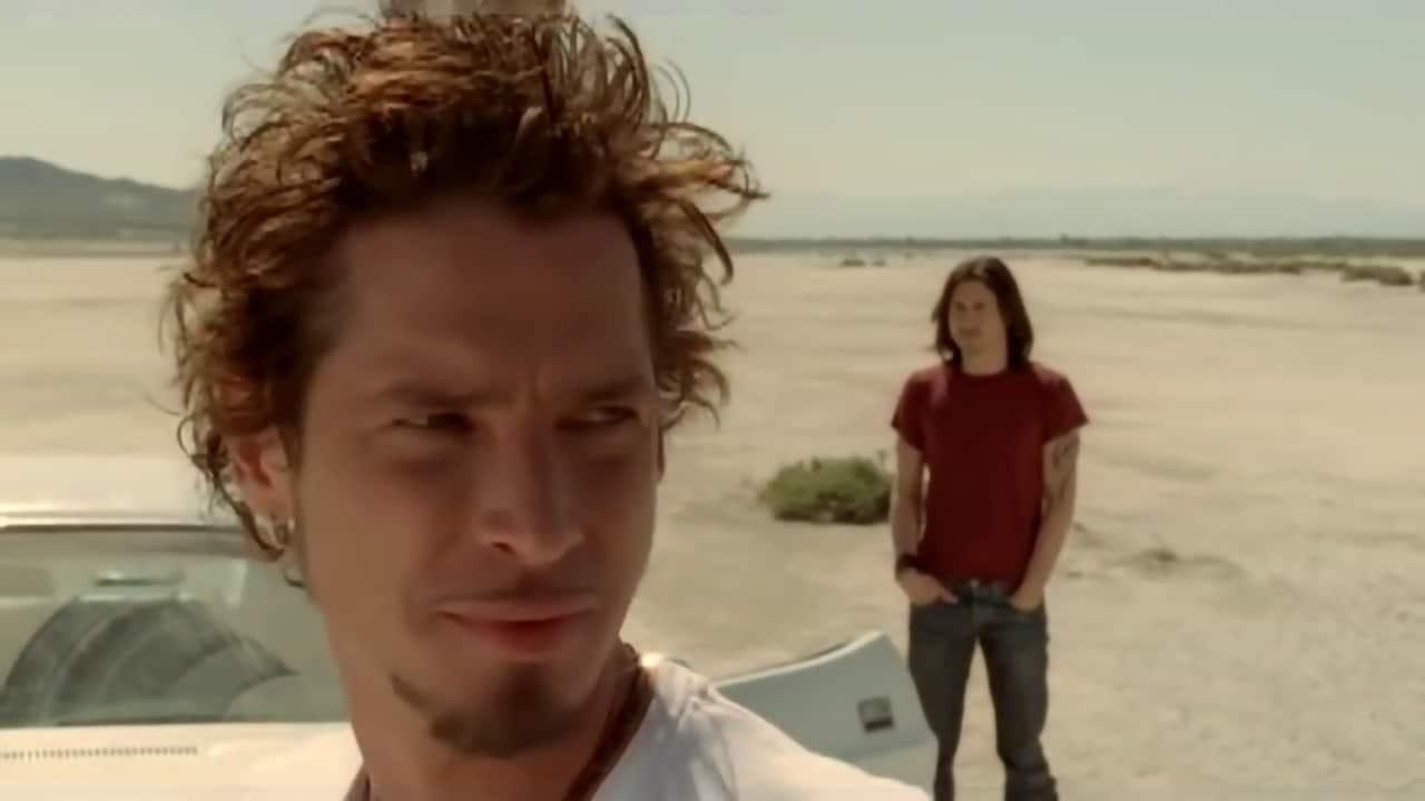 Audioslave - Show Me How To Live - Chris Cornell