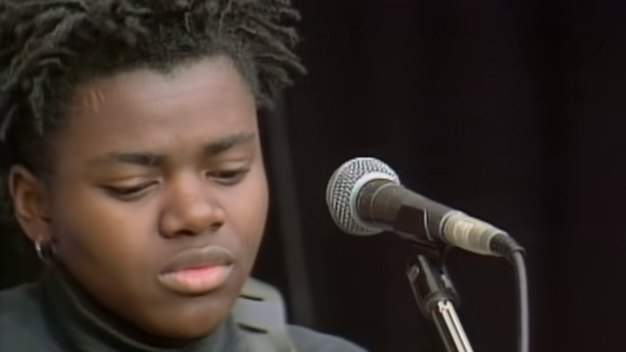 Tracy Chapman - Talkin&apos; Bout A Revolution