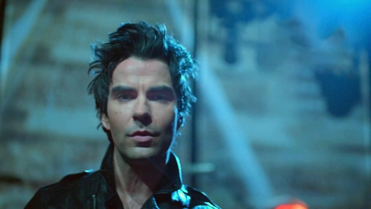 Stereophonics - Graffiti on the Train