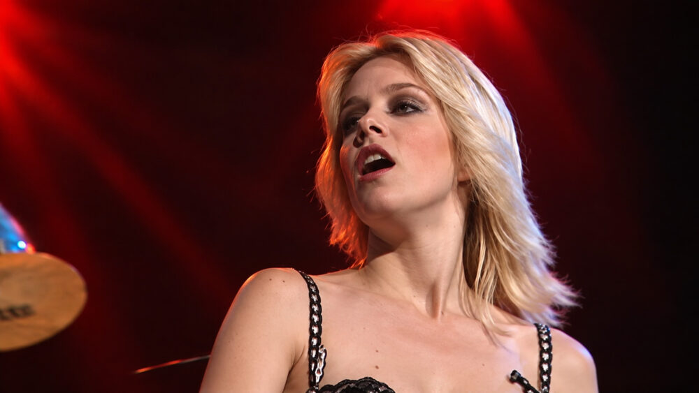 The Runaways - Cherry Bomb